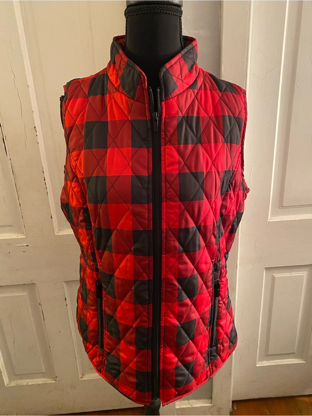 Relativity Quilted Buffalo Plaid Vest - Red & Black